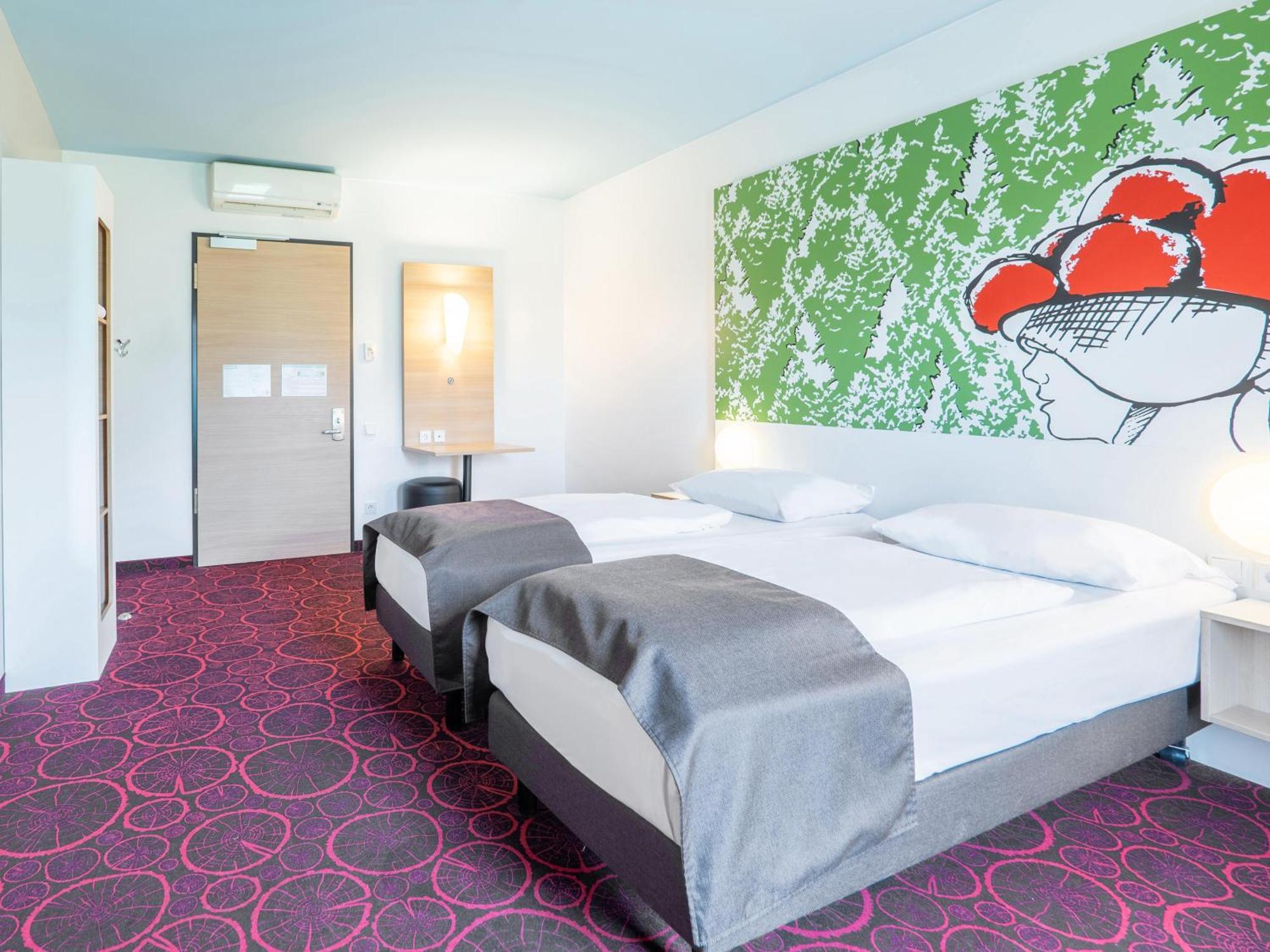 B&B Hotel Offenburg-City Exterior foto