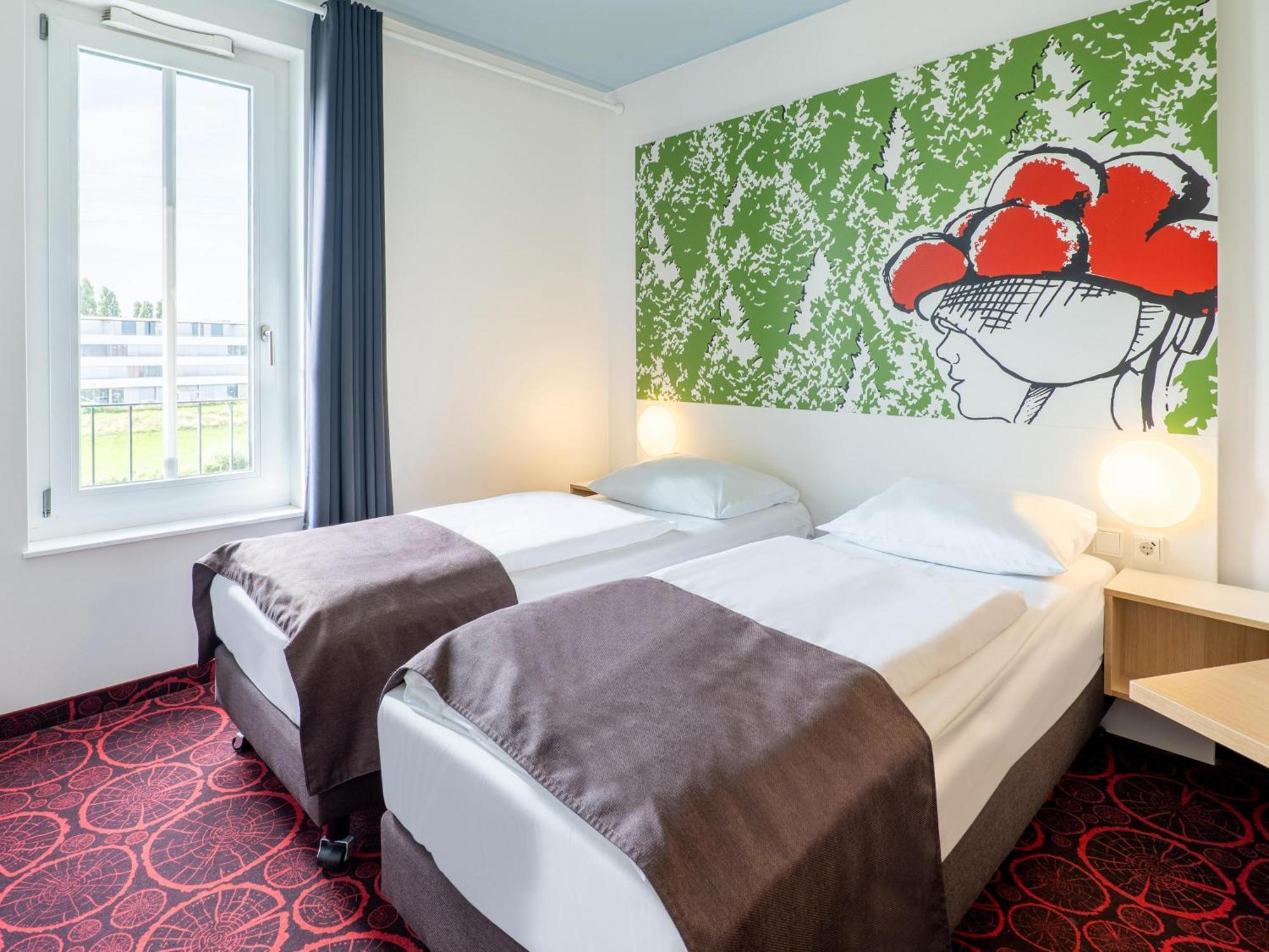 B&B Hotel Offenburg-City Exterior foto